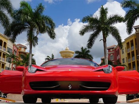 Used 2010 Ferrari 458 Italia Coupe RWD image 27