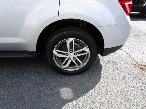 Used 2017 Chevrolet Equinox Premier w/ Enhanced Convenience Package image 21