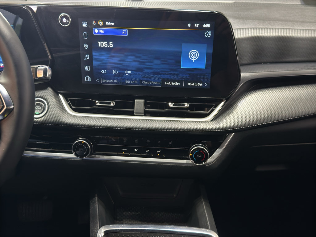 Used 2026 Chevrolet Equinox LT AWD/4WD image 26