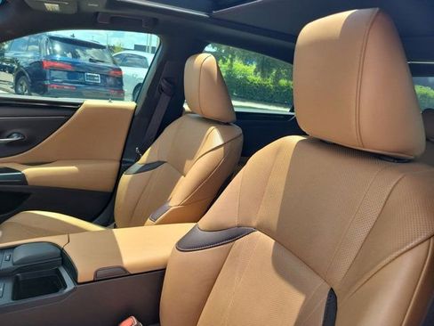 Used 2021 Lexus ES 350 w/ Accessory Package 2 FWD image 17