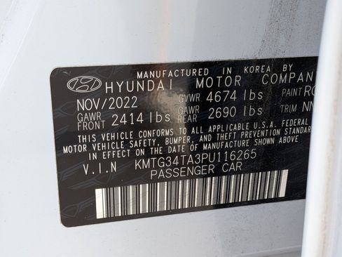 Used 2023 Genesis G70 2.0T RWD image 22