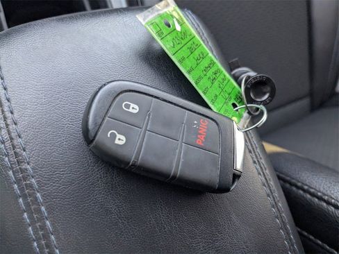 Used 2022 Jeep Compass Latitude image 47