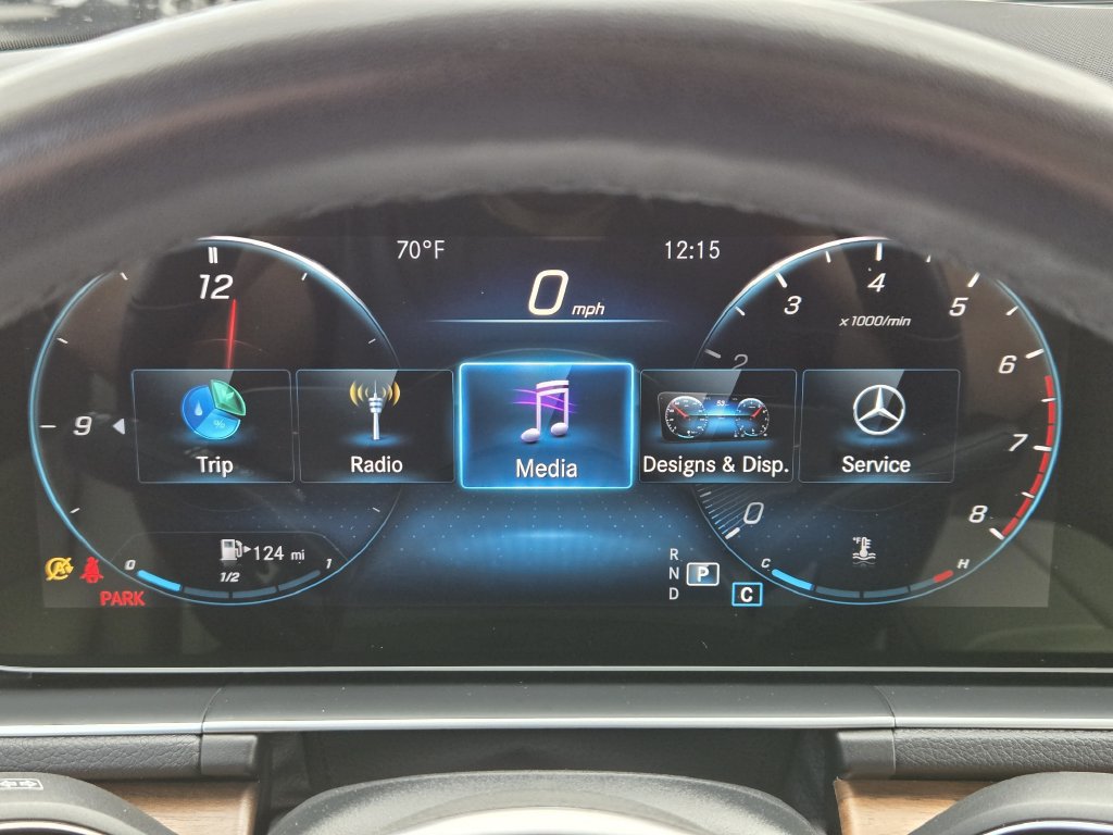 Used 2022 Mercedes-Benz GLE 350 4MATIC image 17