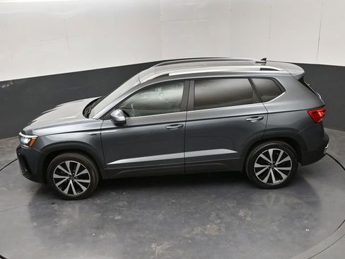 Used 2023 Volkswagen Taos SE AWD/4WD image 25