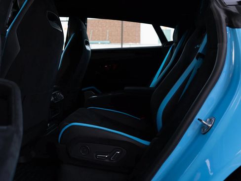 Used 2024 Lamborghini Urus Performante AWD/4WD image 29