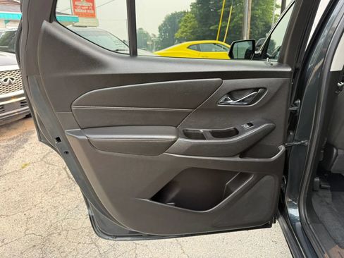 Used 2019 Chevrolet Traverse LT AWD/4WD image 11