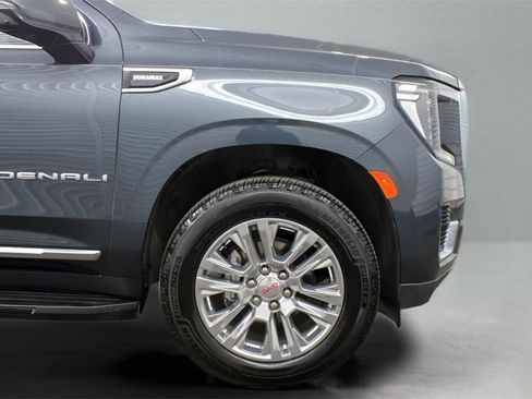 Used 2022 GMC Yukon XL Denali image 35