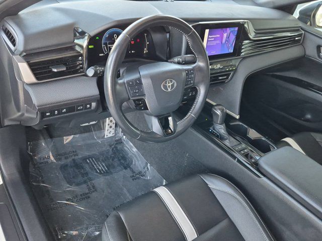 Used 2025 Toyota Camry SE FWD image 17