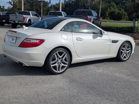 Used 2014 Mercedes-Benz SLK 250 image 4