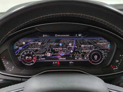 Used 2019 Audi SQ5 Premium Plus w/ Premium Plus Package image 36