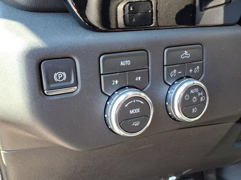 New 2026 GMC Sierra 1500 Elevation AWD/4WD image 16