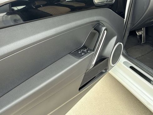 Used 2019 Volkswagen Beetle 2.0T S image 28