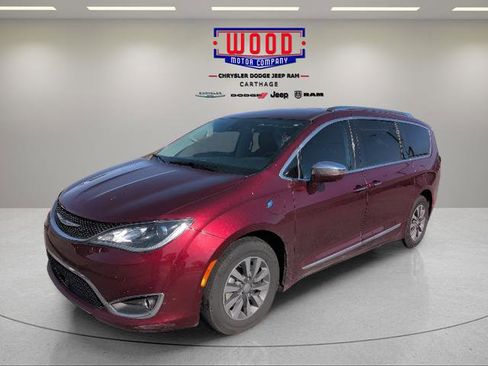 Used 2020 Chrysler Pacifica Limited w/ Advanced Safetytec Group image 7