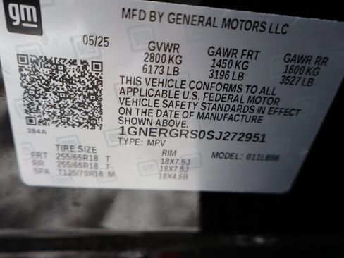 Used 2025 Chevrolet Traverse LT image 20