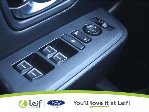 Used 2023 Honda Pilot Sport image 15