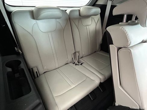 Used 2023 Kia Sorento S FWD image 18