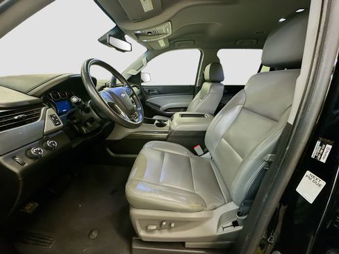 Used 2019 Chevrolet Tahoe LT AWD/4WD image 13