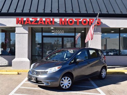 Used 2016 Nissan Versa Note SV FWD image 2