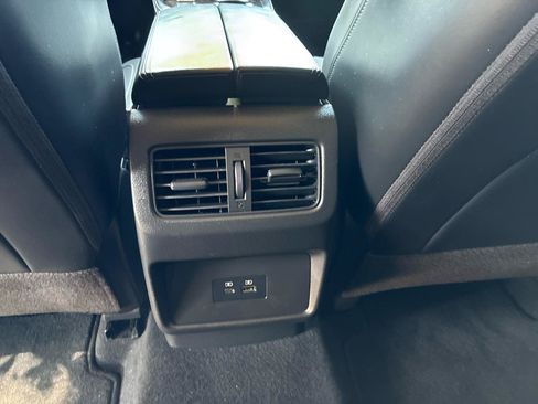 Used 2023 Nissan Rogue Platinum FWD image 34