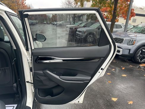 Used 2023 Kia Seltos EX image 20