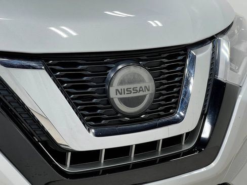 Used 2018 Nissan Rogue S AWD/4WD image 37