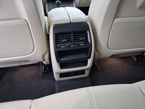 Used 2022 BMW X5 xDrive40i AWD/4WD image 19