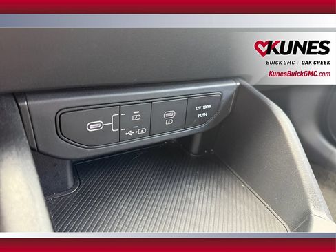Used 2025 Kia K4 FWD image 32