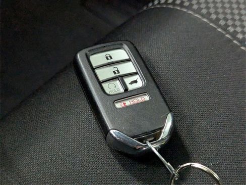 Used 2020 Honda Civic Sport image 21