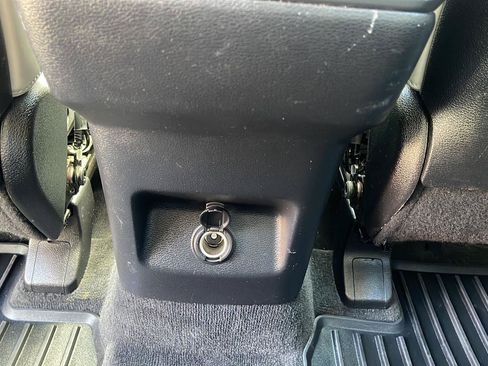 Used 2020 Kia Telluride S w/ S 8 Passenger Seating Package FWD image 34