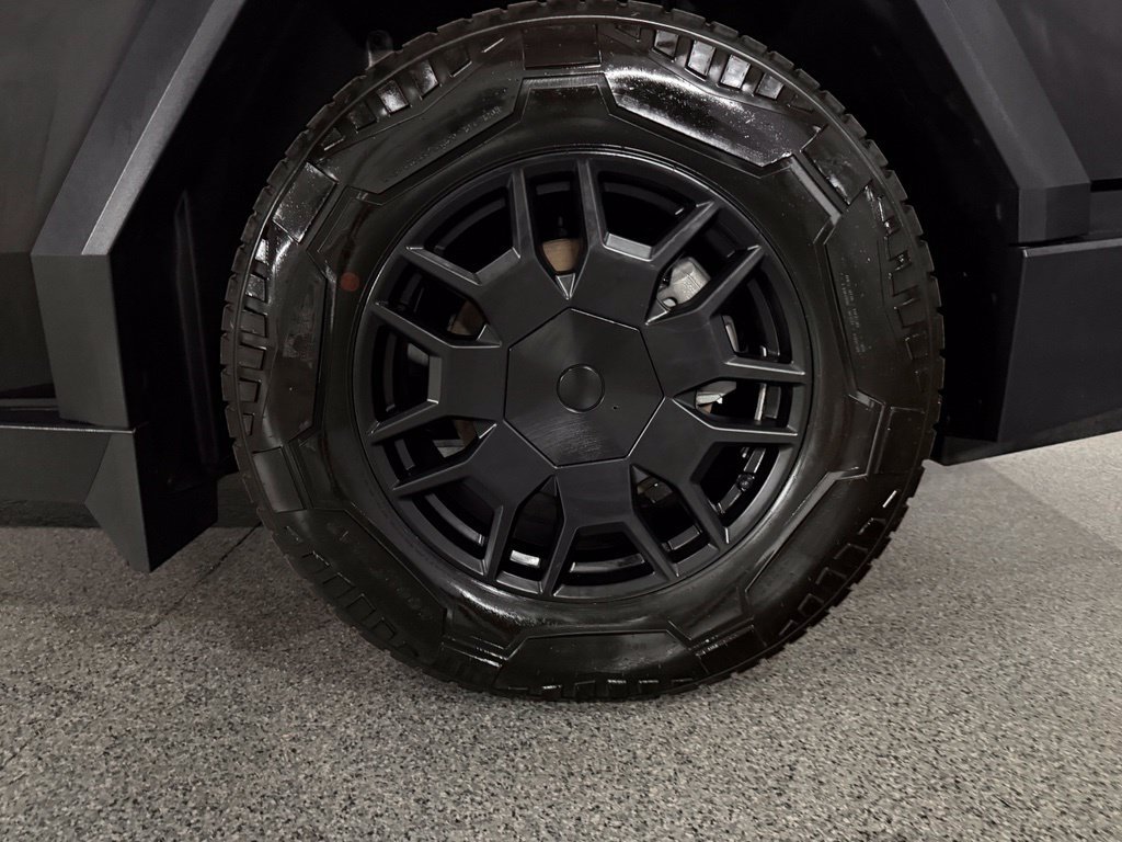 Used 2024 Tesla Cybertruck Cyberbeast AWD/4WD image 14