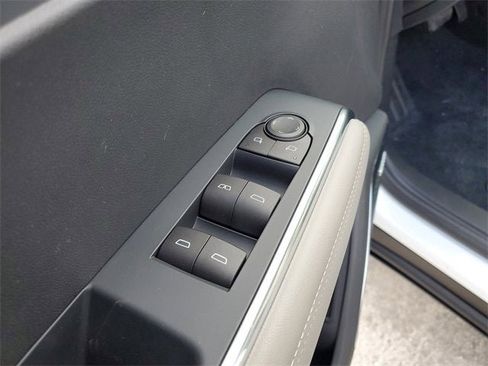 New 2026 GMC Acadia Elevation image 18