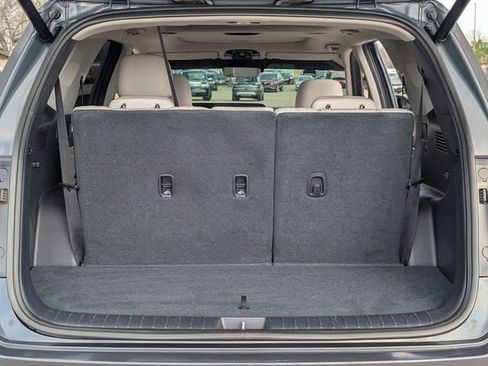 Used 2024 Hyundai Palisade Limited image 27