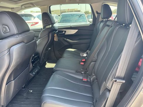 Used 2024 Acura MDX w/ Technology Package FWD image 7