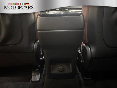 Used 2024 Kia Telluride EX w/ EX Captain's Chair Package AWD/4WD image 33