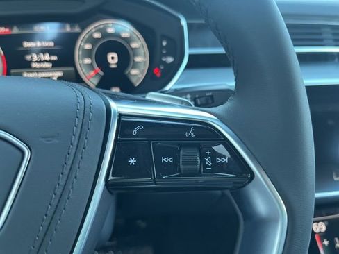 New 2025 Audi A8 L 3.0T image 32