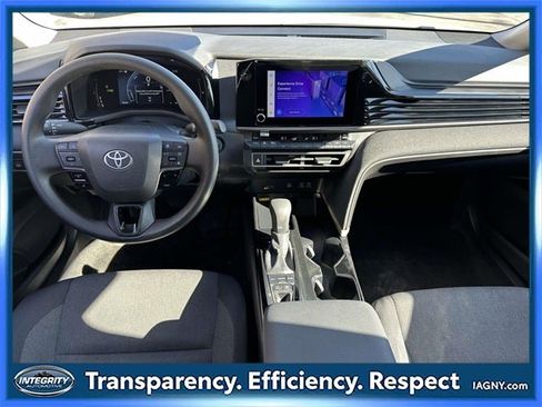 Used 2025 Toyota Camry LE image 16