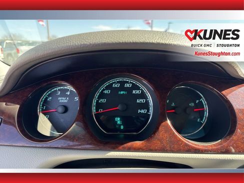 Used 2011 Buick Lucerne CXL image 29