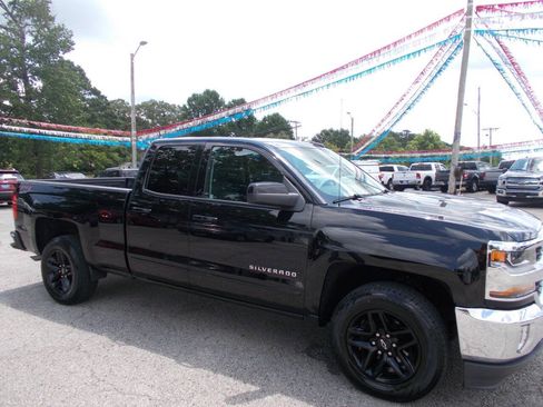Used 2018 Chevrolet Silverado 1500 LT w/ All Star Edition AWD/4WD image 19