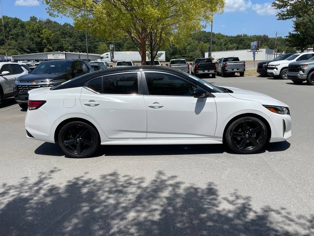 Used 2024 Nissan Sentra SR FWD image 8