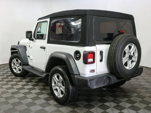 Used 2023 Jeep Wrangler Sport S image 9
