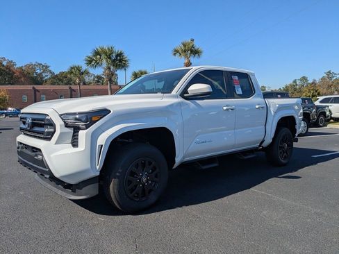 New 2025 Toyota Tacoma SR5 image 7