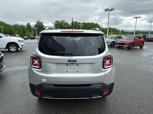 Used 2016 Jeep Renegade Limited AWD/4WD image 5