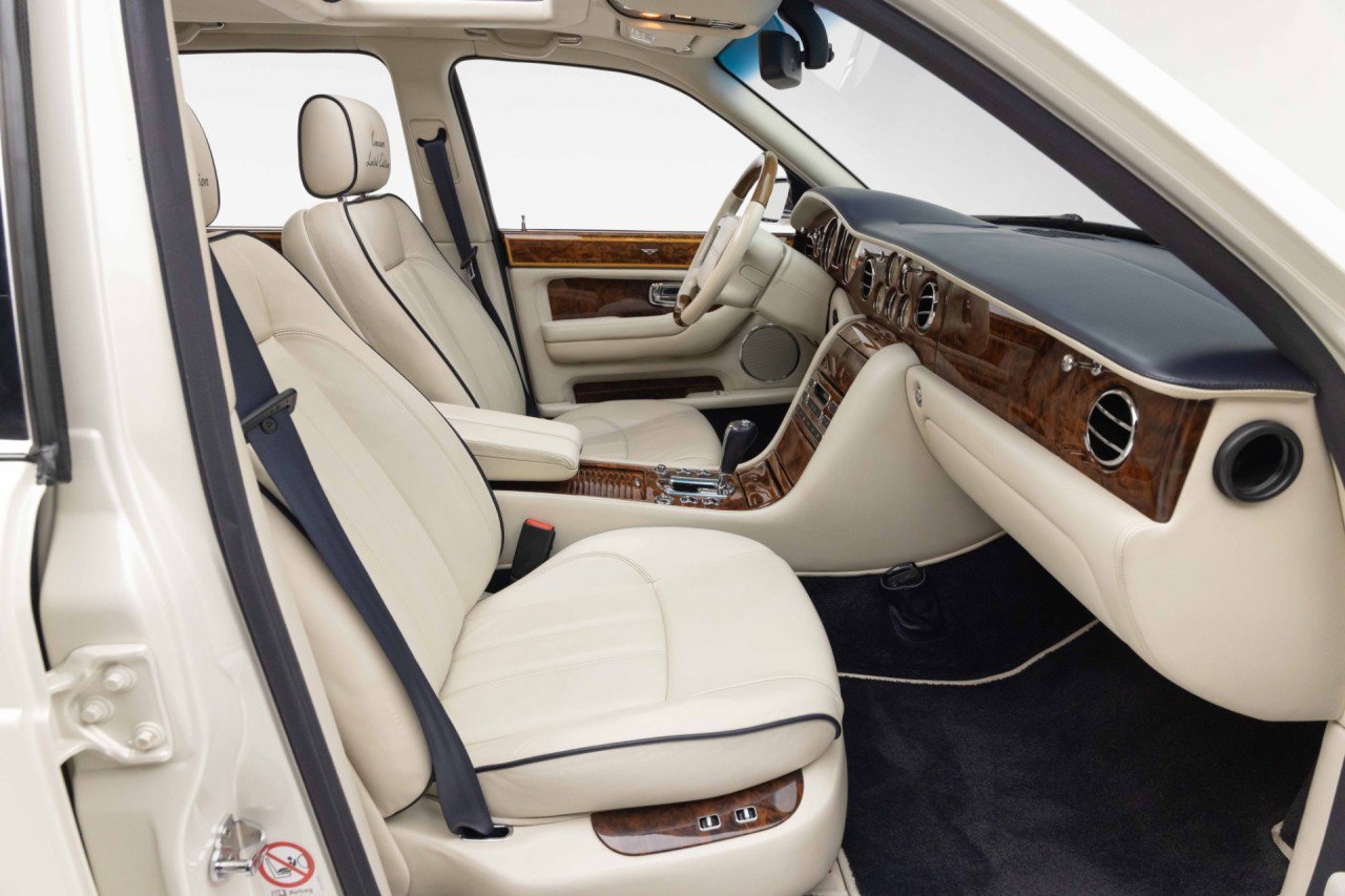 Used 2008 Bentley Arnage R RWD image 18