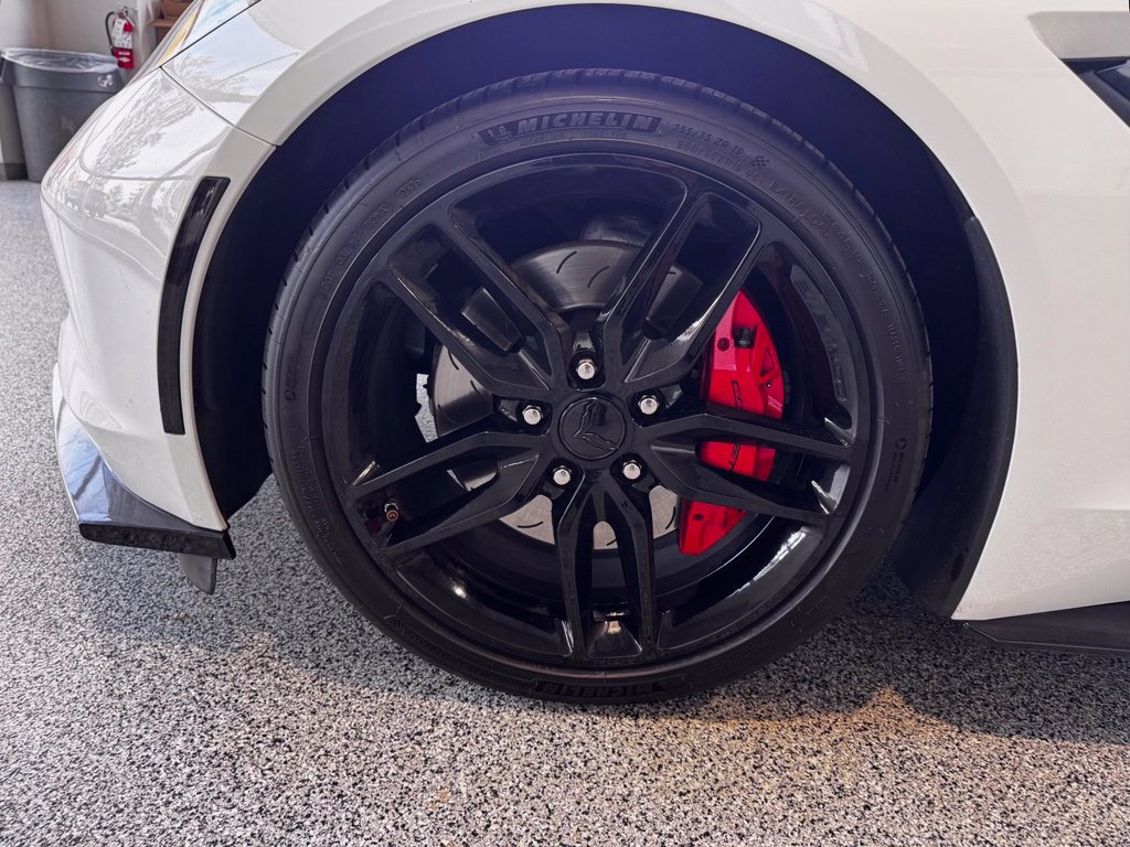 Used 2015 Chevrolet Corvette Stingray Coupe w/ 2LT Preferred Equipment Group RWD image 10