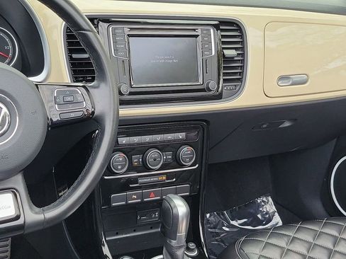 Used 2019 Volkswagen Beetle 2.0T Final Edition SEL image 24