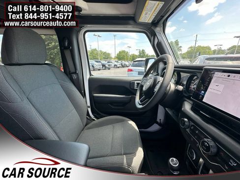 Used 2024 Jeep Wrangler Sport AWD/4WD image 23