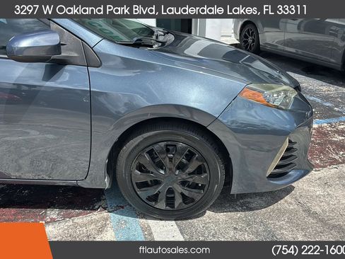Used 2018 Toyota Corolla LE FWD image 14