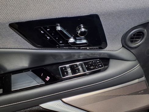 New 2026 Cadillac Optiq Sport 1 image 15