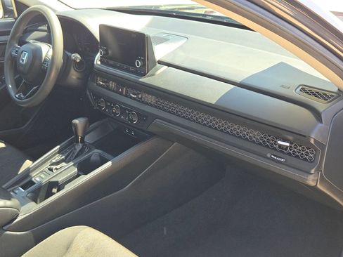 Used 2024 Honda Accord EX image 28