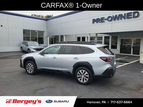 Certified 2023 Subaru Outback Premium image 3